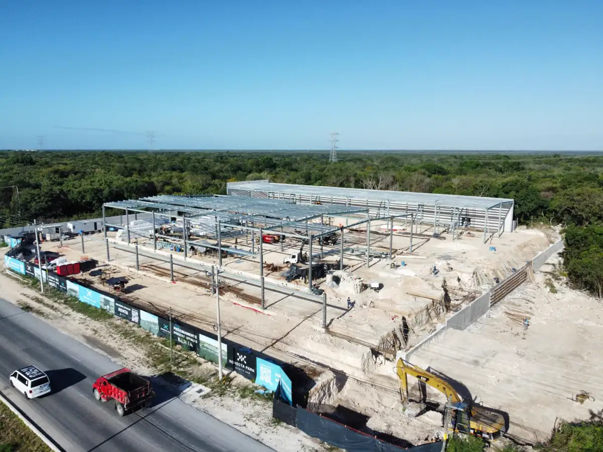 Vista frontal desde Carretera Federal 307 — Konecta Park